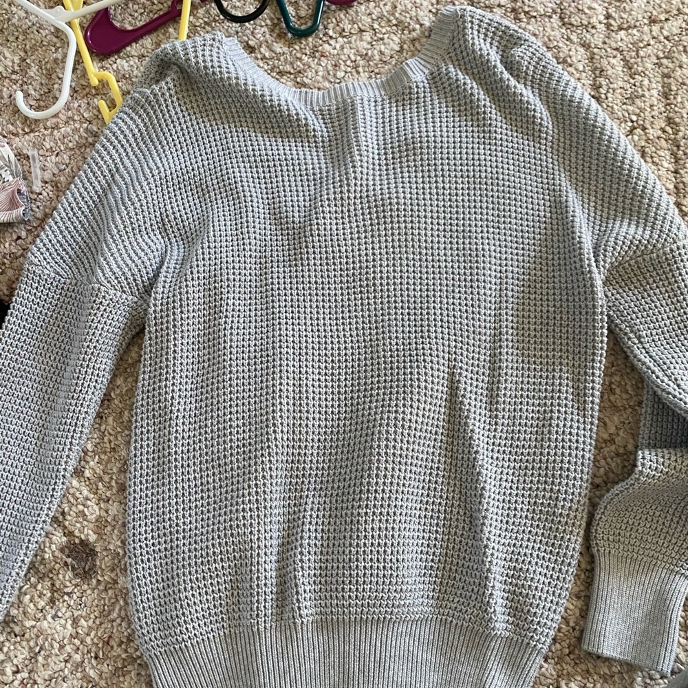 grey knit sweater
